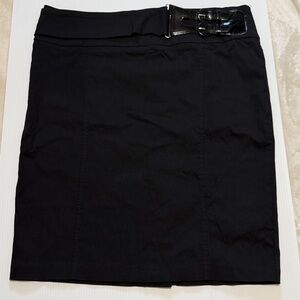 89th & Madison Elegant Black Stretchy Pencil Skirt with Decorative Belt Buckle